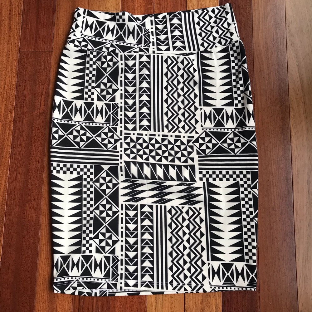 Lularoe Cassie Skirt